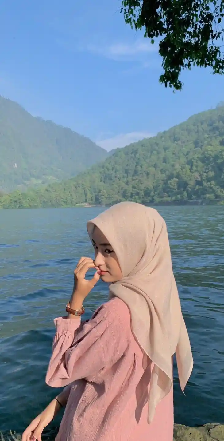 hijab-girl-dp-for-instagram