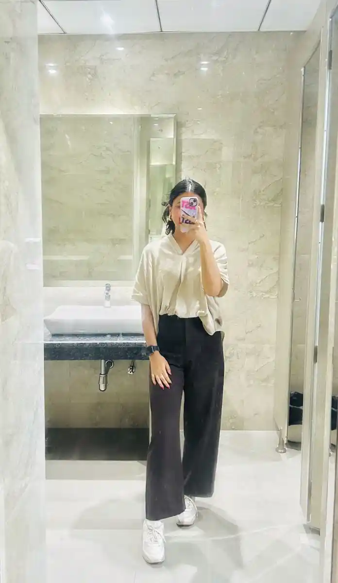 mirror-hijab-girl-dp