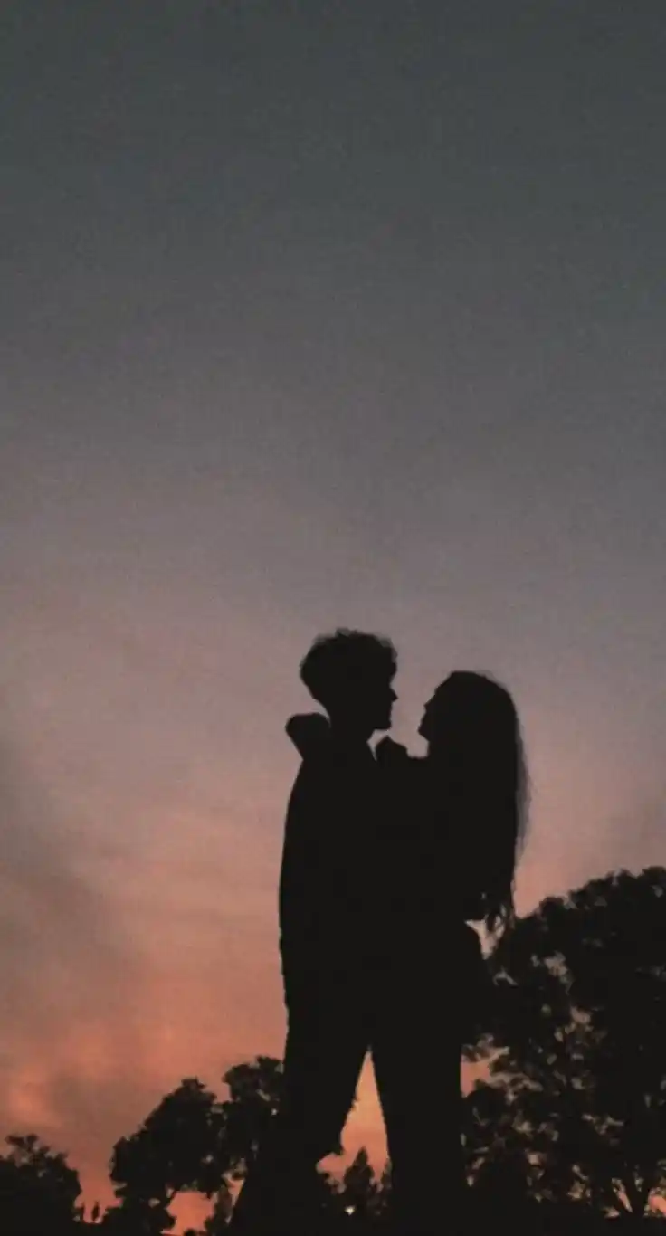 romatic-cartoon-couple-dp