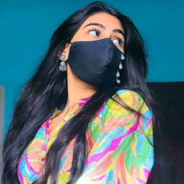 hot-mask-girl-pics hot-mask-girl-pics