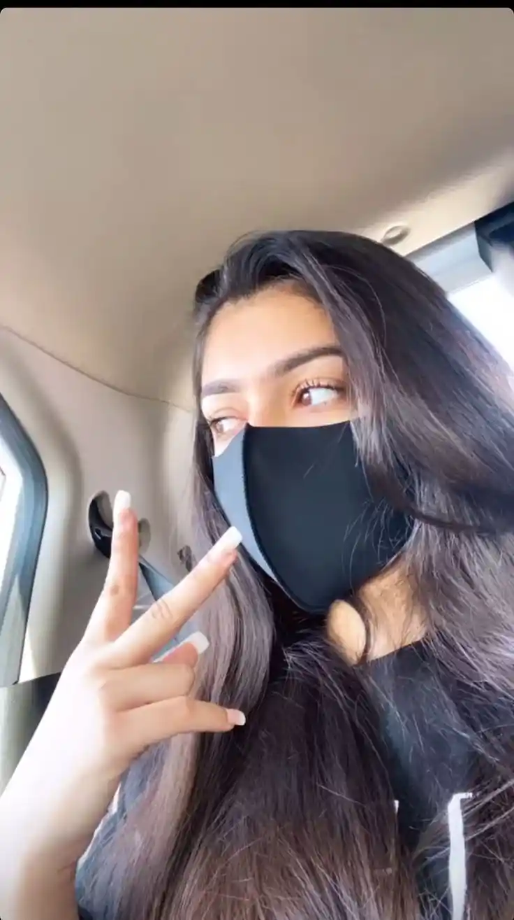 mask-girl-dp-images-for-whatsapp mask-girl-dp-images-for-whatsapp
