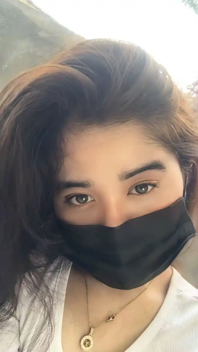 mask-girl-photo mask-girl-photo