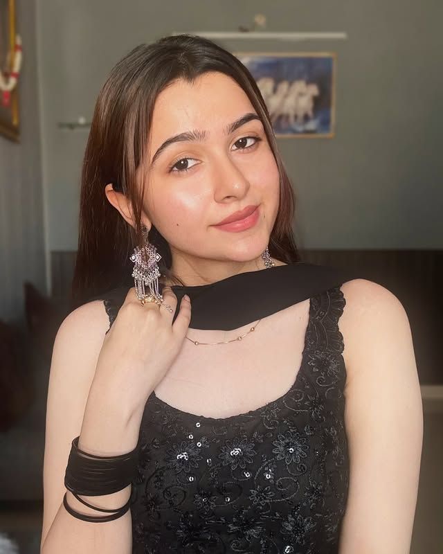 Attitude-Girls-Dp-for-Instagram