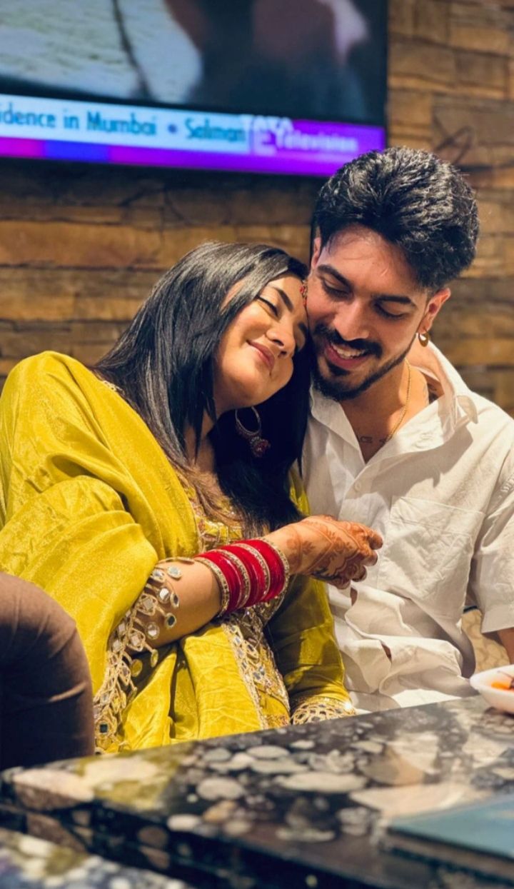 Cute-Couple-Profile-Pictures