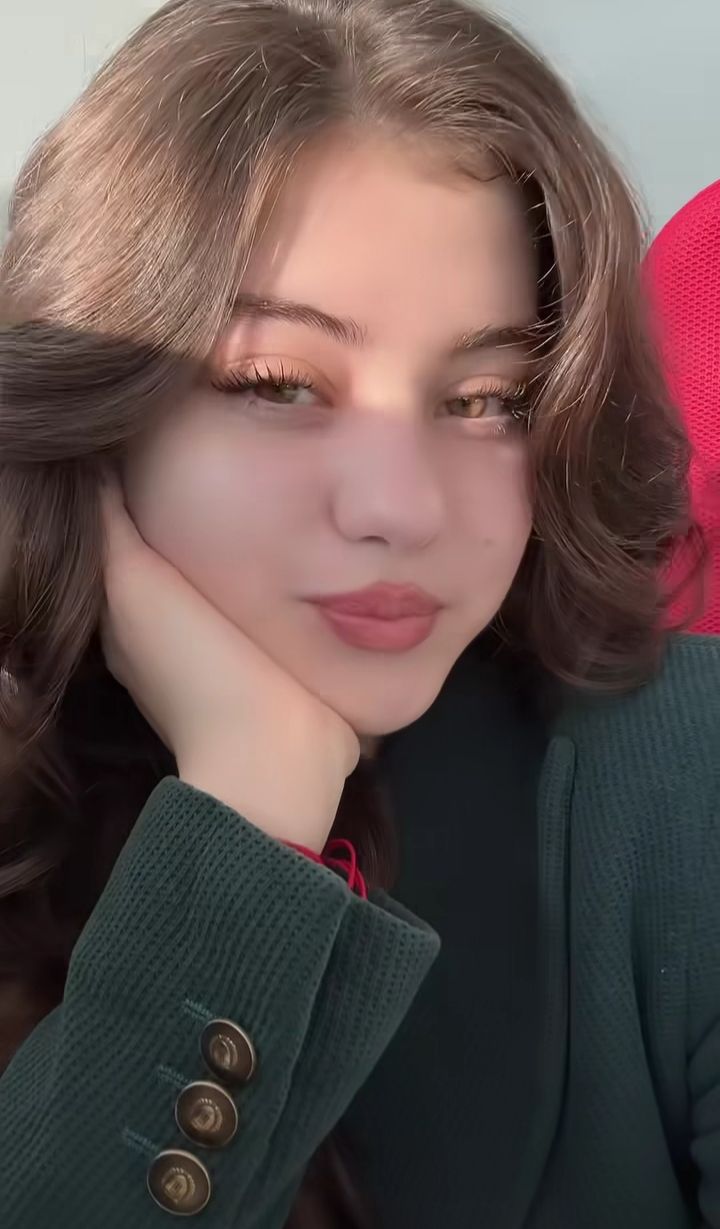 Stylish-Insta-Dp-for-Girls