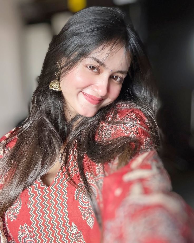 Stylish-Real-Girl-Pic