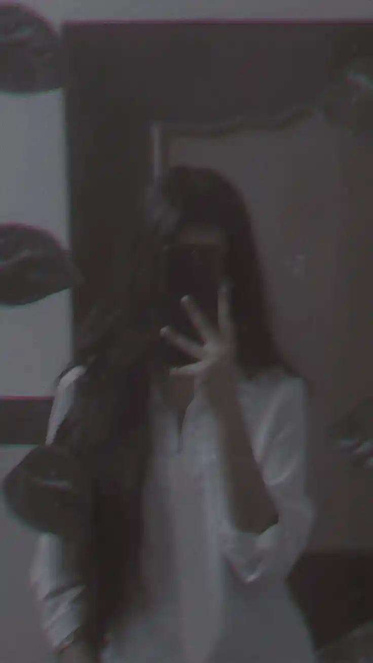 Hidden Face Dp for Girls